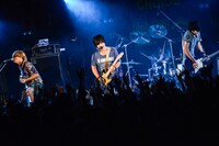 THE ORAL CIGARETTES（撮影：高田梓）