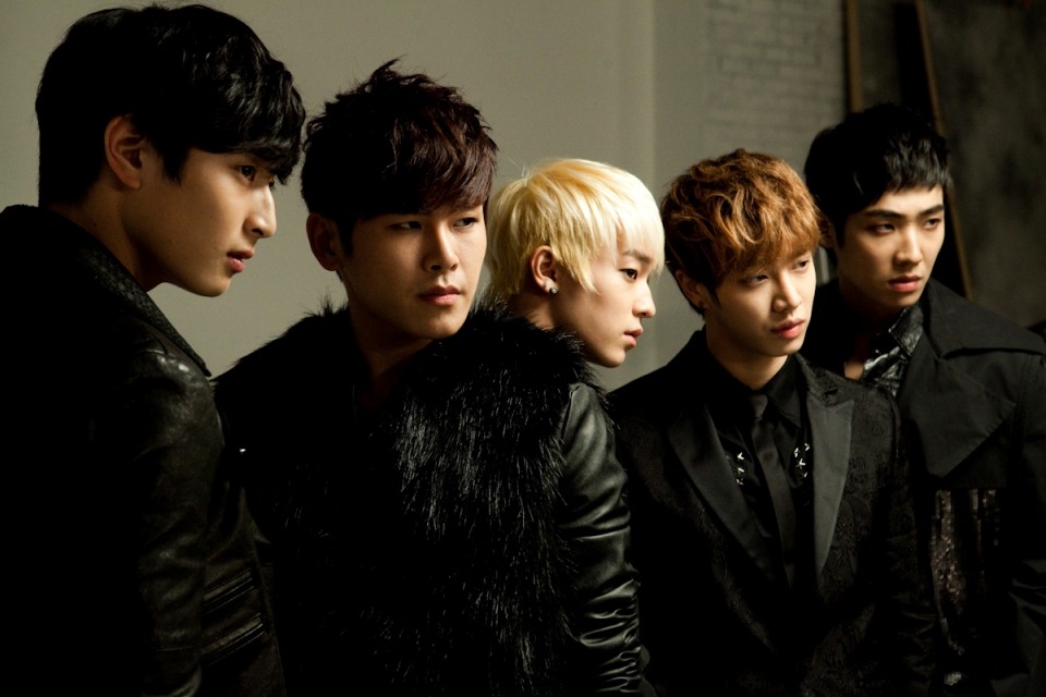 Dynamic BLACK