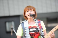 岩淵紗貴（Vo, G）