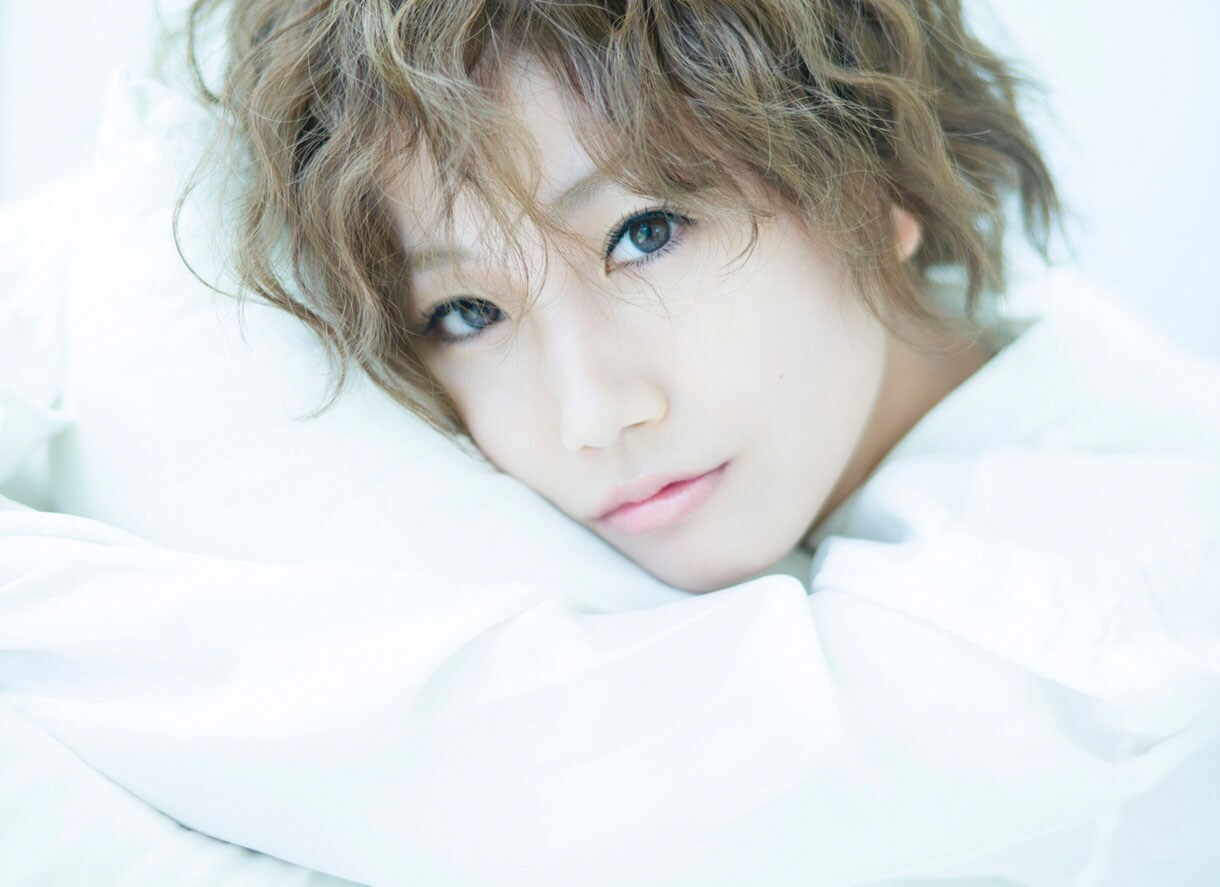 大塚愛、新作「Re:NAME」ジャケでばっさりイメチェン - 音楽ナタリー