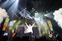 「D-LITE D'scover Tour 2013 in Japan ～DLive～」の様子。