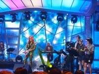 オープニングで中村正人と風間俊介が登場する寸前の様子。