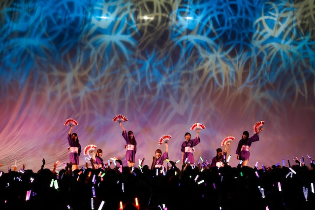 「下駄ップ」をパフォーマンスする様子。