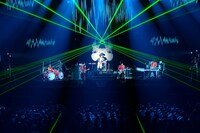 「手島いさむ50祭 ワシモ半世紀」のトリを飾ったユニコーンのライブの様子。（Photo by TEPPEI）