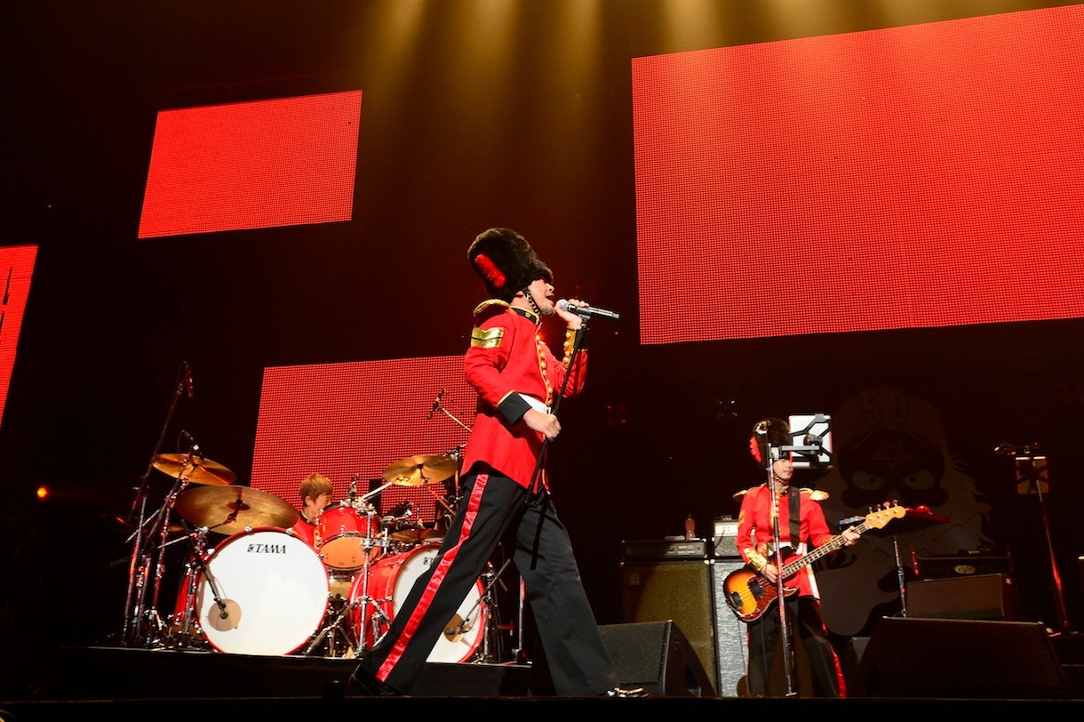 「手島いさむ50祭 ワシモ半世紀」のトリを飾ったユニコーンのライブの様子。（Photo by TEPPEI）