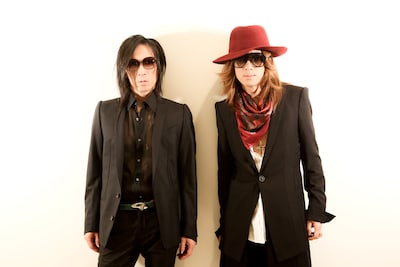 左からMORRIE、清春。