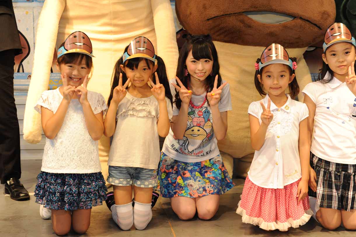 福原遥とキッズダンサー。