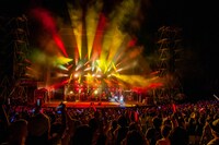 トータス松本「クリアアサヒpresents 歌う！トータス松本風速MAX」の様子。