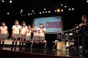 特別講師の山口ともによる公開授業の様子。