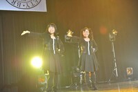 左からヒラノノゾミ、テンテンコ。