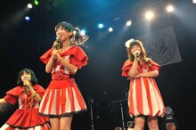 困惑するBiSメンバーたち。