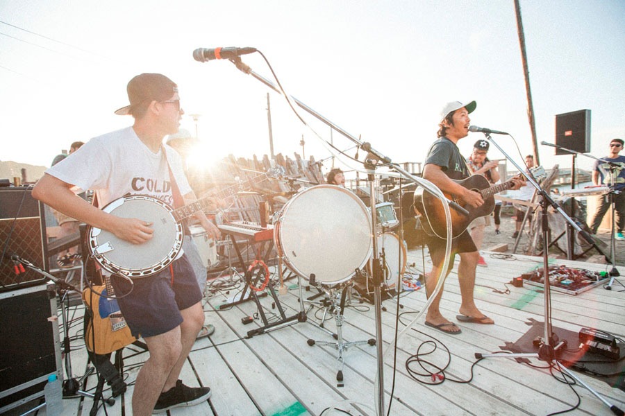 「COMEBACK MY DAUGHTERS presents "SUMMER DUDES -Mira Release Party-"」の様子。（Photo by Tetsuya Yamakawa）