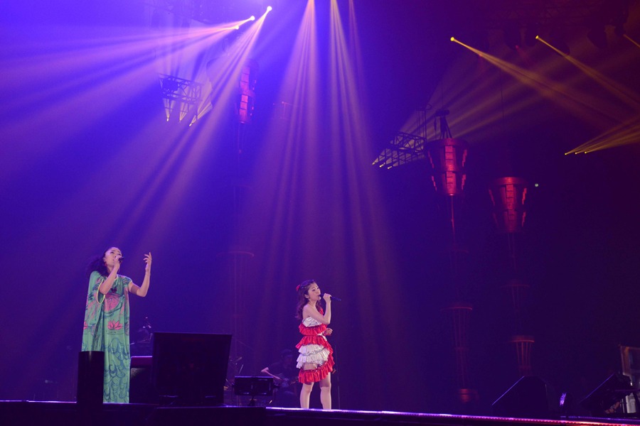 南里侑香＆いとうかなこ  (c)Animelo Summer Live 2013/MAGES.