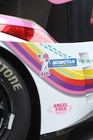 「マジで速いんだZ」号に貼られたステッカー。