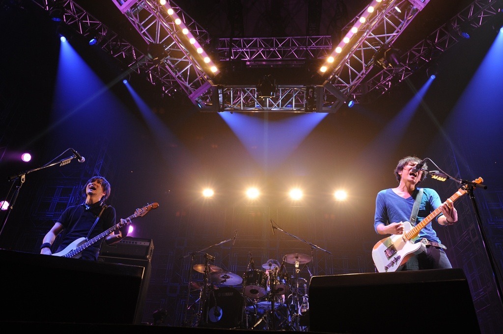 back number「back number live at 日本武道館 -stay with us-」の様子。