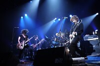 ZIGZO「ZIGZO TRUE IMPULSE」赤坂BLITZ公演の様子。（撮影：大参久人）