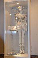 衣装展示の様子。