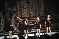 MCでは岡井千聖が「ライブハウス武道館へようこそ！」と叫んだ。