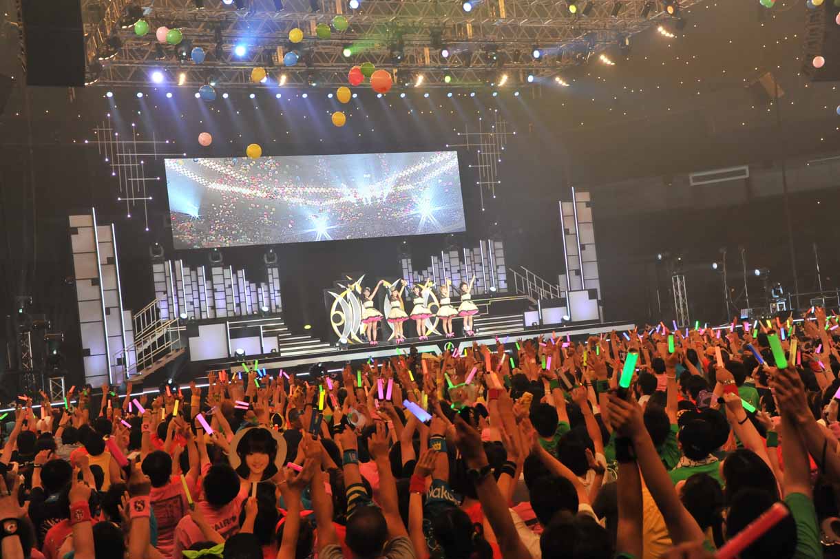 熱狂！℃-ute日本武道館で10変化＆森高千里サプライズ - 音楽ナタリー