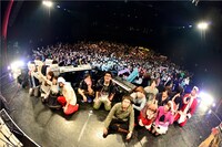 昨年行われた「unBORDE Xmas PARTY」の様子。（撮影：橋本塁）