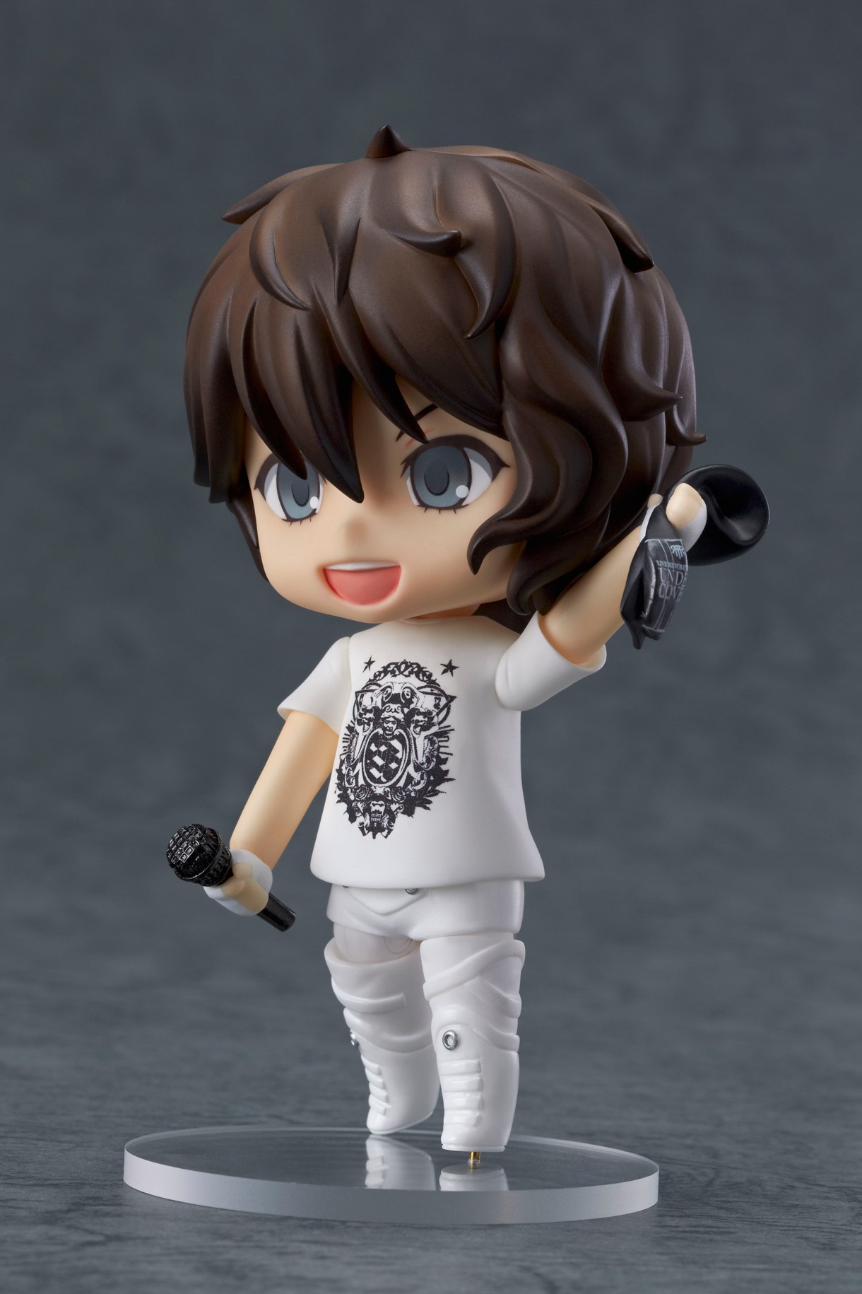 ハンドマイク、タオル、Tシャツでツアー仕様に変身したねんどろいど T.M.Revolution。 (c)DIESEL corporation