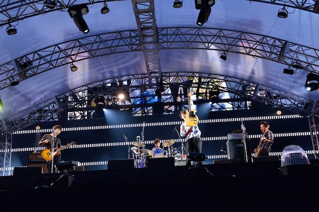 本日9月14日に神奈川・横浜スタジアムで行われたASIAN KUNG-FU GENERATION「ASIAN KUNG-FU GENERATION デビュー10周年記念ライブ ファン感謝祭」の様子。