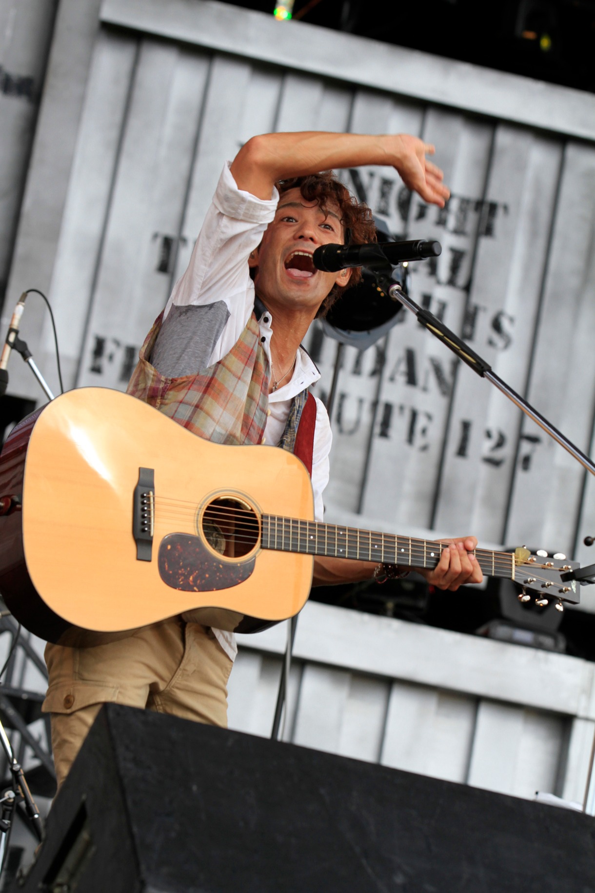 HY（撮影：小川舞、青木カズロー）