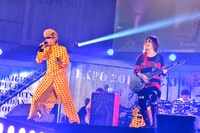 今週の人気の画像7位は「『氣志團万博』初日、hideセッションで“ありえない奇跡”実現」より、hideスペシャルセッションの模様。（撮影：小川舞、青木カズロー）