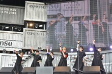 氣志團「氣志團万博2013～房総爆音梁山泊～」出演時の様子。（撮影：小川舞、青木カズロー）