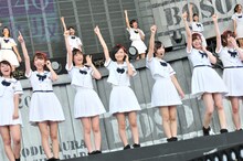 乃木坂46（撮影：小川舞、青木カズロー）