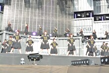 乃木坂46（撮影：小川舞、青木カズロー）