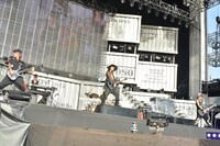 VAMPS（撮影：青木カズロー）