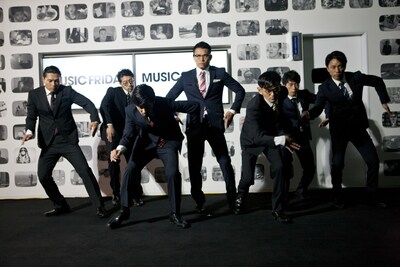 WORLD ORDER「MUSIC FRIDAY on Google+ | YouTube」出演時のライブの様子。