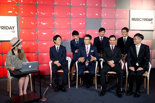 WORLD ORDER「MUSIC FRIDAY on Google+ | YouTube」出演時のトークの様子。