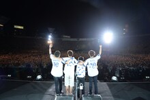 ASIAN KUNG-FU GENERATION「ASIAN KUNG-FU GENERATION デビュー10周年記念ライブ ファン感謝祭」の様子。（photo by TEPPEI）