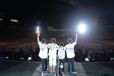 ASIAN KUNG-FU GENERATION「ASIAN KUNG-FU GENERATION デビュー10周年記念ライブ ファン感謝祭」の様子。（photo by TEPPEI）