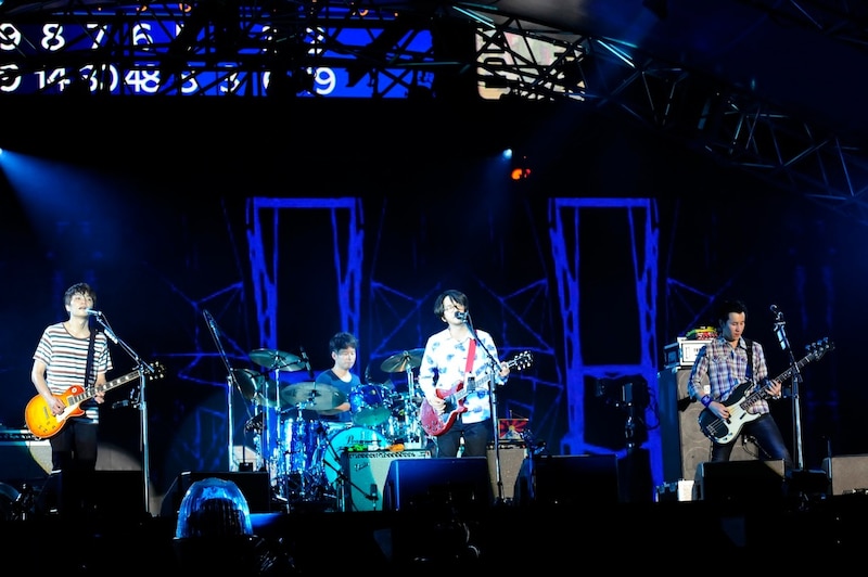 ASIAN KUNG-FU GENERATION「ASIAN KUNG-FU GENERATION デビュー10周年記念ライブ ファン感謝祭」の様子。(photo by TEPPEI)