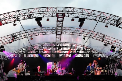 ASIAN KUNG-FU GENERATION「ASIAN KUNG-FU GENERATION デビュー10周年記念ライブ オールスター感謝祭」の様子。（photo by TEPPEI）