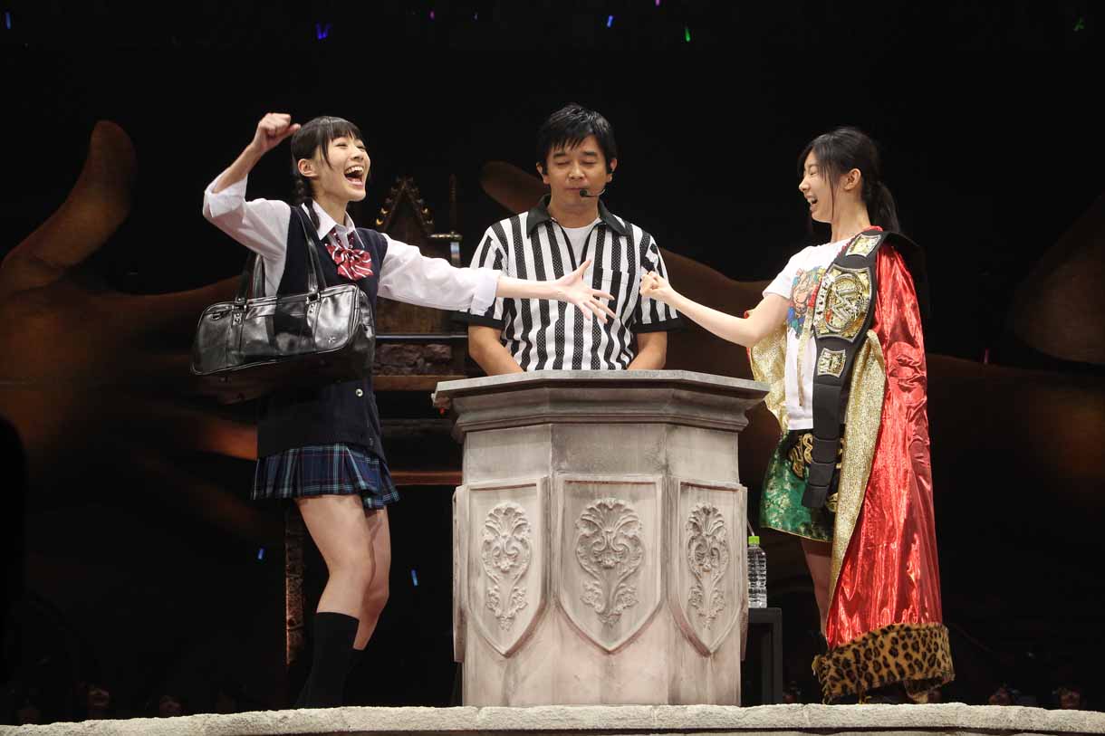 武藤十夢に勝利する松井珠理奈。 (c)AKS