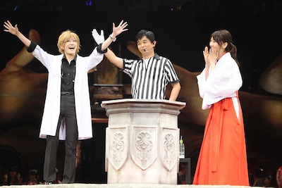 柏木由紀に勝利する渡辺麻友。 (c)AKS