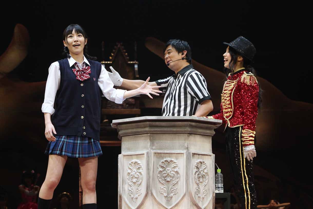 田野優花に勝利する松井珠理奈。 (c)AKS