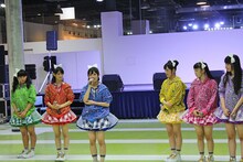 チームしゃちほこ「愛のフリーライブ」広島公演の様子。