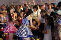 チームしゃちほこ「愛のフリーライブ」広島公演の様子。