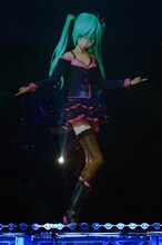 八王子P「Sweet Devil」歌唱時の初音ミク。