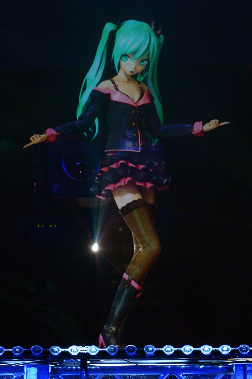 八王子P「Sweet Devil」歌唱時の初音ミク。