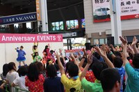 チームしゃちほこ「愛のフリーライブ」長崎公演の様子。