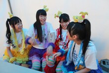 チームしゃちほこ「愛のフリーライブ」長崎公演楽屋裏の様子。