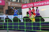 チームしゃちほこ「愛のフリーライブ」長崎公演の様子。