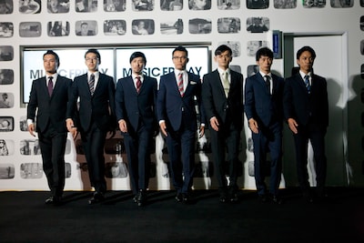 WORLD ORDER「MUSIC FRIDAY on Google+ | YouTube」出演時のライブの様子。