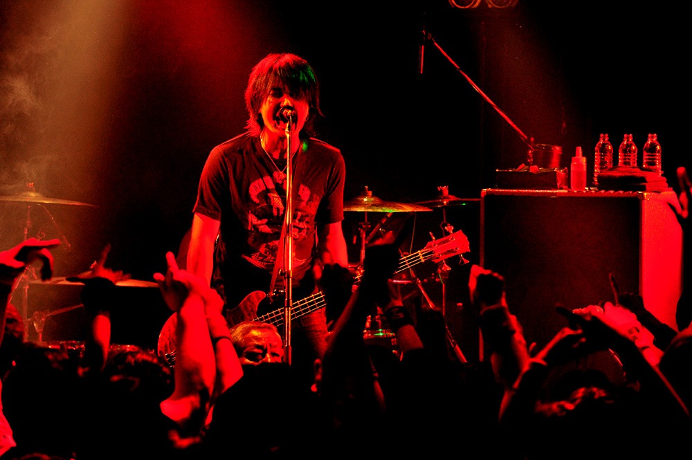 「J LIVE 2013 TOKYO 10 DAYS!! - 5 Months a BLAZE -［Close Fire］」の様子。